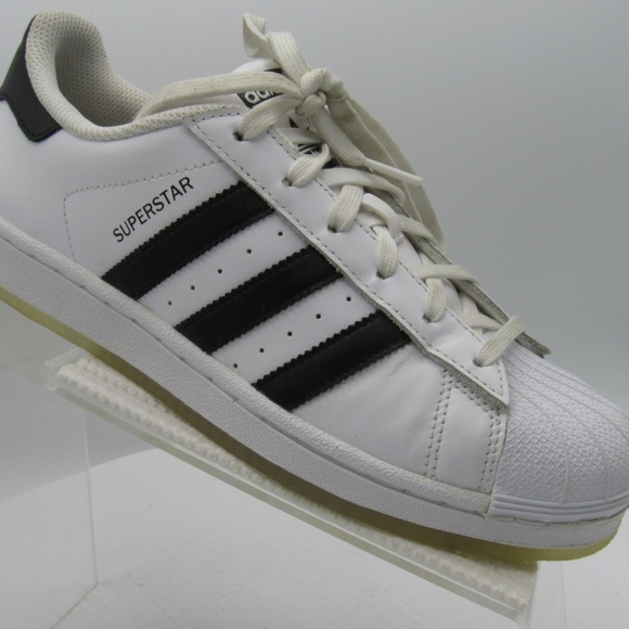 all white sneakers grade school